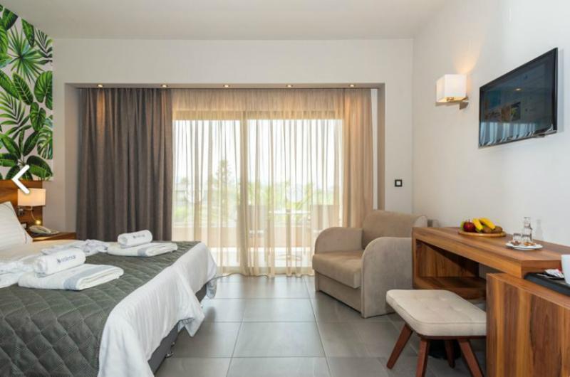 Solimar Aquamarine Resort يورانيون المظهر الخارجي الصورة